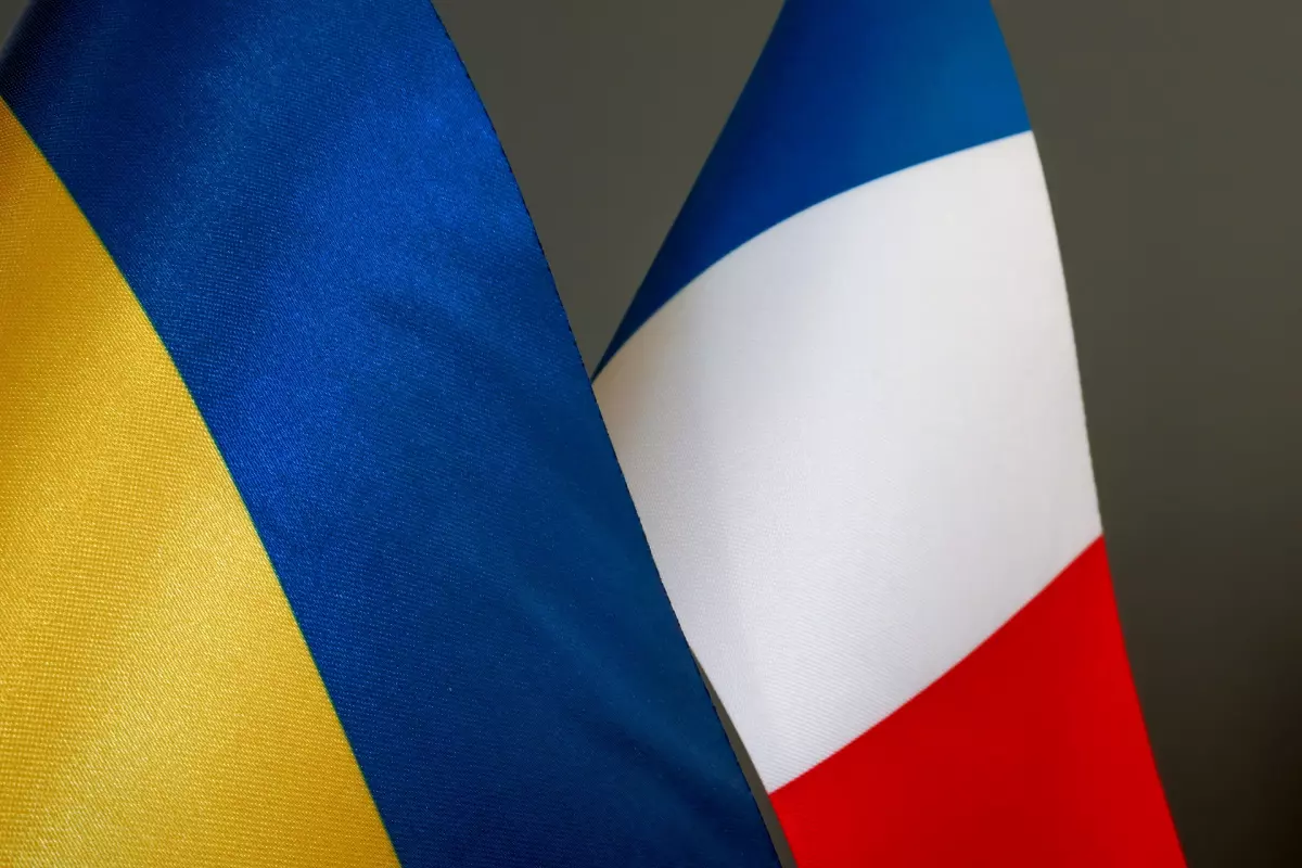 Les relations France-Ukraine depuis 1991 : de la coopération scientifique au soutien militaire